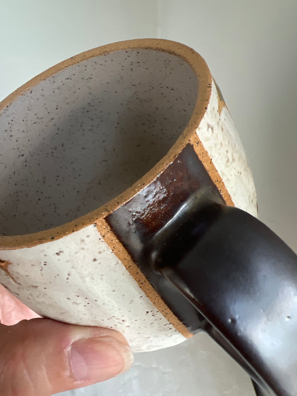 M12 mug (glaze flaw)