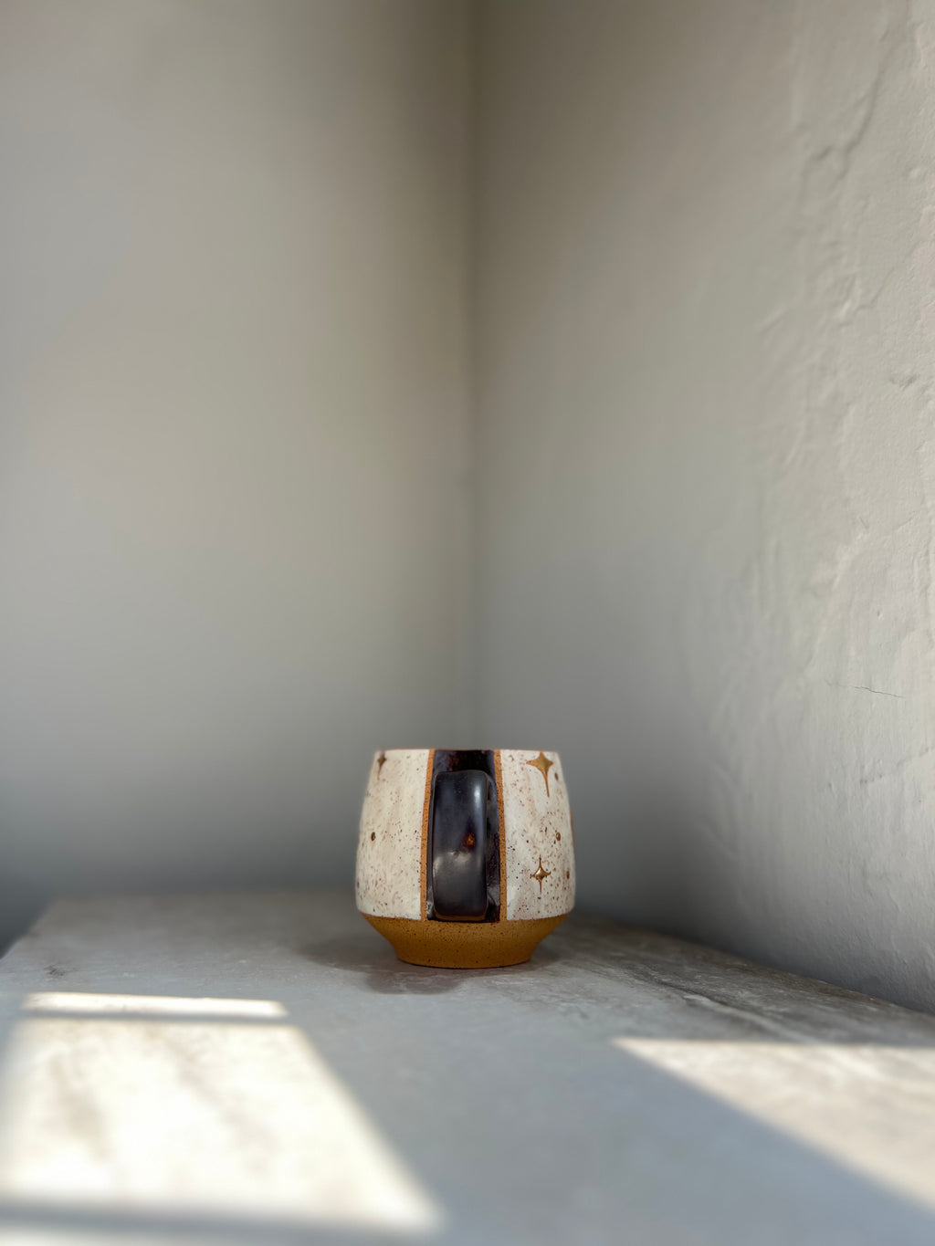 M12 mug (glaze flaw)