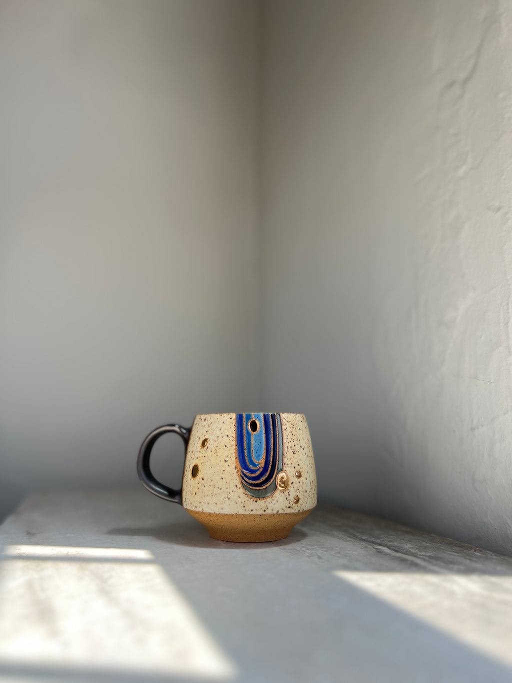M11 mug