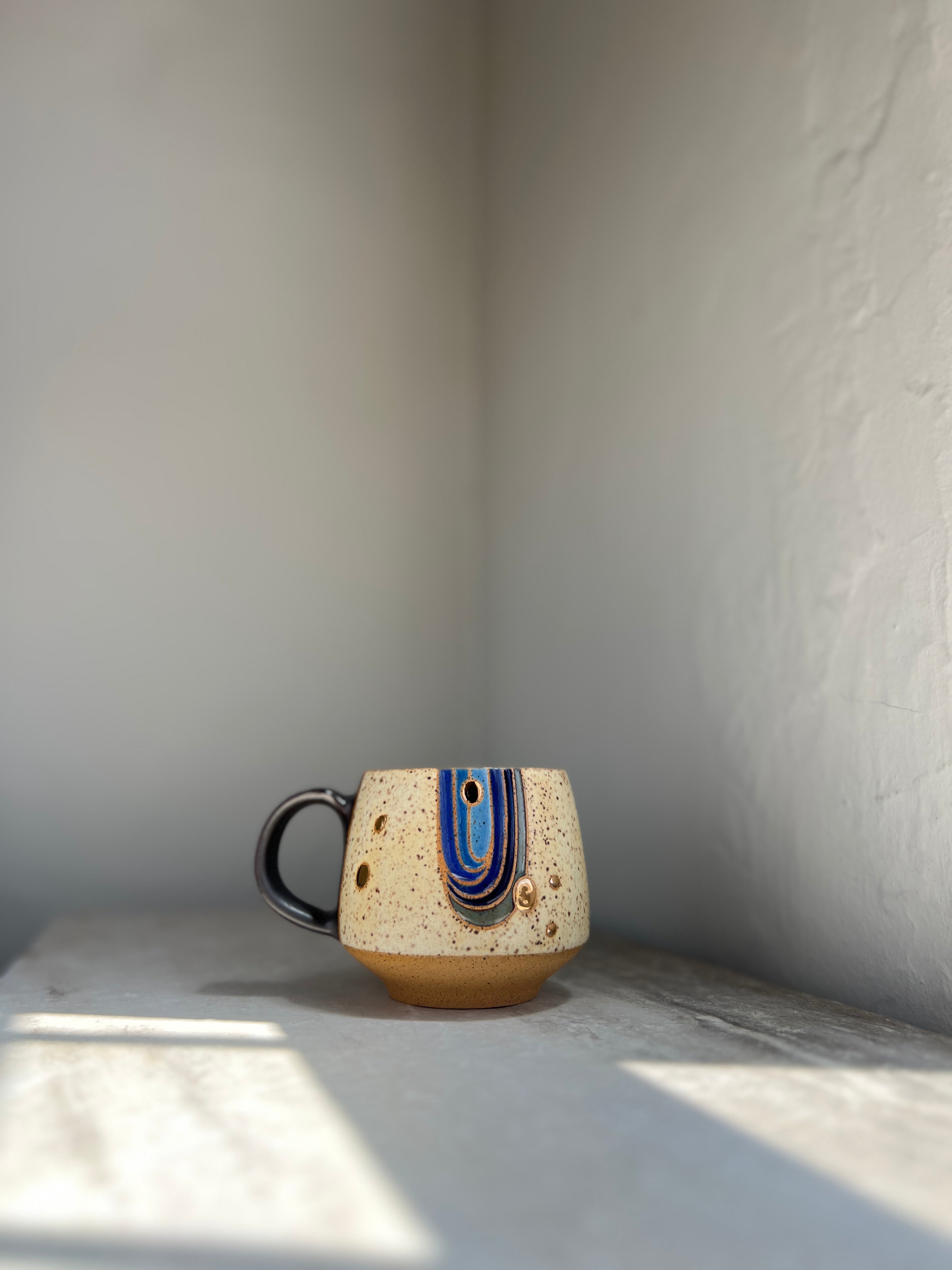 M11 mug